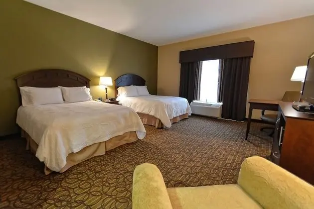 Oda, 2 Büyük (Queen) Boy Yatak, Sigara İçilmez (Accessible)