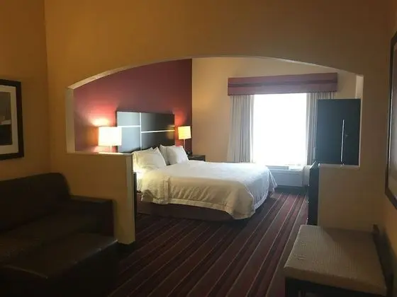 Oda, 1 En Büyük (King) Boy Yatak, Engellilere Uygun, Sigara İçilmez