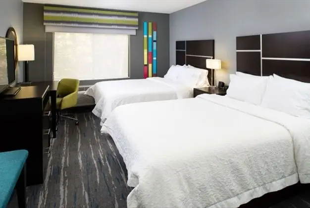 Oda, 1 En Büyük (King) Boy Yatak, Engellilere Uygun, Sigara İçilmez