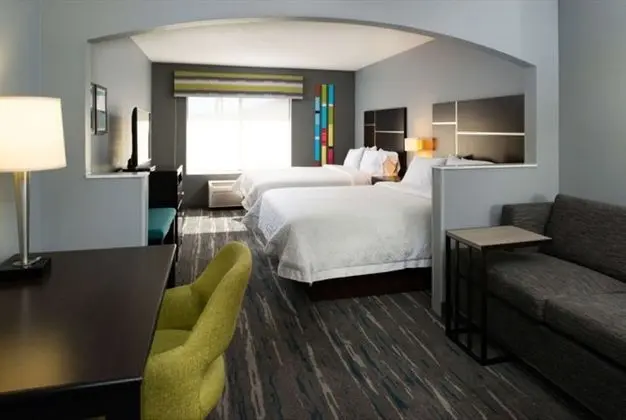 Oda, 1 En Büyük (King) Boy Yatak, Engellilere Uygun, Sigara İçilmez