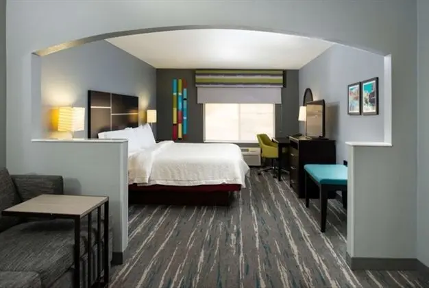 Oda, 1 En Büyük (King) Boy Yatak, Engellilere Uygun, Sigara İçilmez