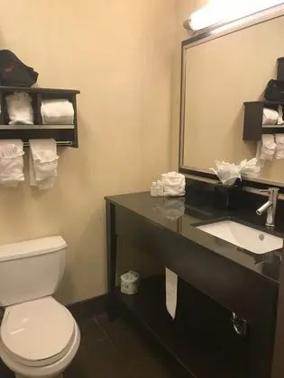 Oda, 1 En Büyük (King) Boy Yatak, Engellilere Uygun, Sigara İçilmez