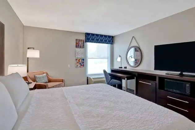 Oda, 1 En Büyük (King) Boy Yatak, Buzdolabı ve Mikrodalga