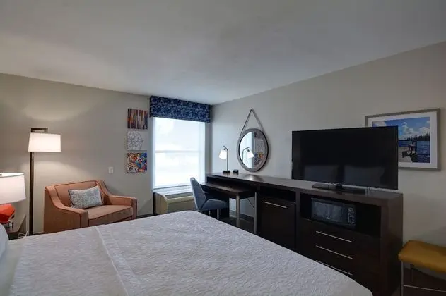 Oda, 1 En Büyük (King) Boy Yatak, Engellilere Uygun, Sigara İçilmez