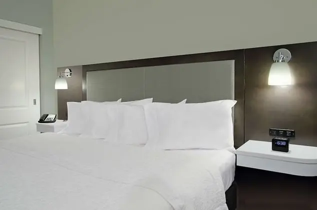 Stüdyo, Engellilere Uygun, Sigara İçilmez