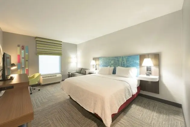 Oda, 1 En Büyük (King) Boy Yatak, Engellilere Uygun, Sigara İçilmez (Hearing)