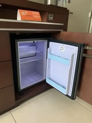 Oda, 2 Çift Kişilik Yatak, Buzdolabı
