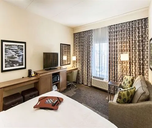 Stüdyo, 1 En Büyük (King) Boy Yatak, Engellilere Uygun, Sigara İçilmez