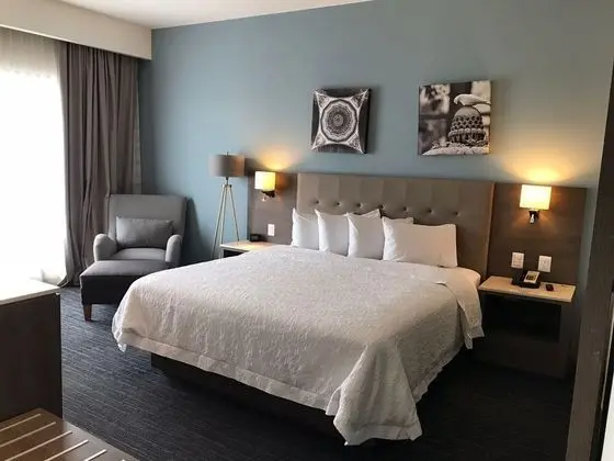 Oda, 2 Çift Kişilik Yatak, Sigara İçilmez, Buzdolabı