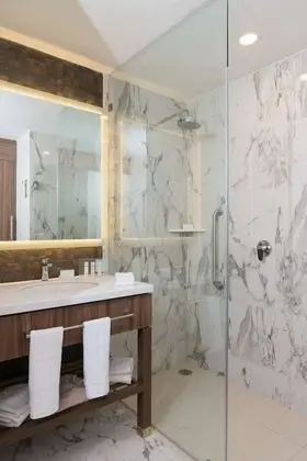 Oda, 2 Tek Kişilik Yatak, Sigara İçilmez, Buzdolabı