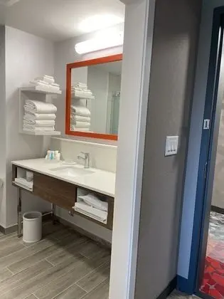 Stüdyo, 1 En Büyük (King) Boy Yatak, Buzdolabı ve Mikrodalga