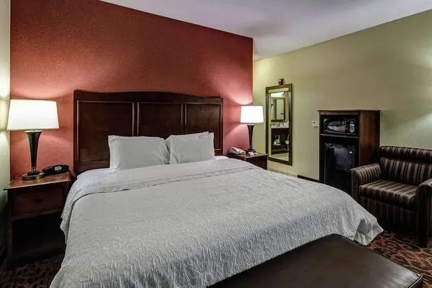 Bir En Büyük (King) Boy Yataklı, Sigara İçilmeyen, Engellilere Uygun