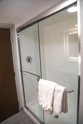 Oda, 1 En Büyük (King) Boy Yatak, Şehir Manzaralı