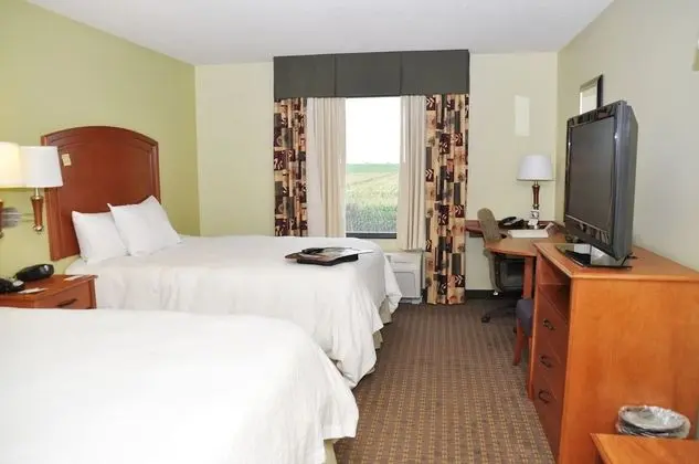 Oda, 2 Büyük (Queen) Boy Yatak, Engellilere Uygun, Küvet (Mobility & Hearing)