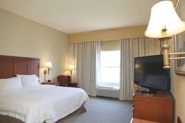 Oda, 1 En Büyük (King) Boy Yatak, Engellilere Uygun, Sigara İçilmez