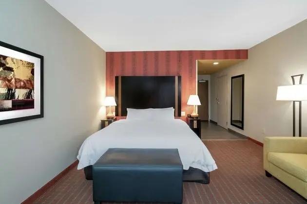 Oda, 1 En Büyük (King) Boy Yatak, Buzdolabı