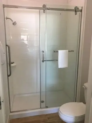 Süit, 1 En Büyük (King) Boy Yatak, Sigara İçilmez