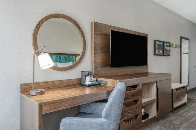 Oda, 1 En Büyük (King) Boy Yatak, Engellilere Uygun, Küvet