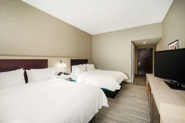 Oda, 2 Büyük (Queen) Boy Yatak, Sigara İçilmez