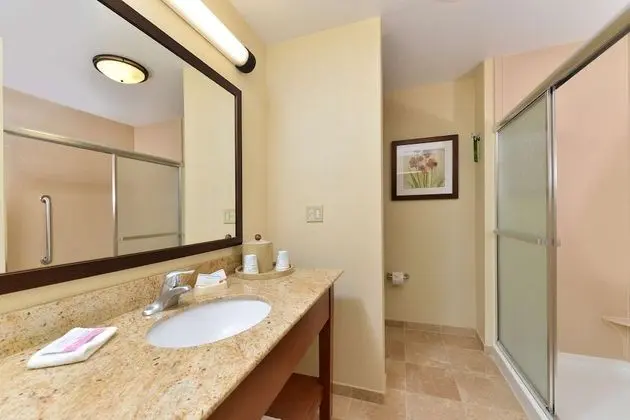 Room, 2 Queens, Hearing Accessible