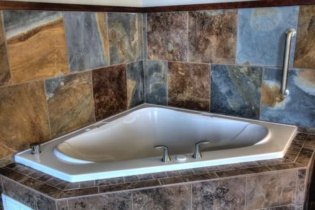 Oda, 1 En Büyük (King) Boy Yatak, Şömine (Jetted Tub)