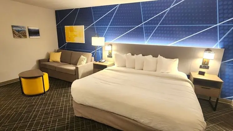 Süit, 1 En Büyük (King) Boy Yatak ve Çekyat, Sigara İçilmez