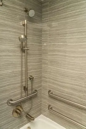Oda, 1 En Büyük (King) Boy Yatak, Buzdolabı, Şehir Manzaralı