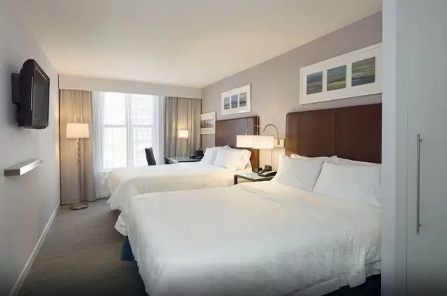 1 Çift Kişilik Veya 2 Tek Kişilik Yatak Two Beds