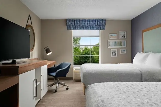 Oda, 2 Büyük (Queen) Boy Yatak, Engellilere Uygun, Sigara İçilmez