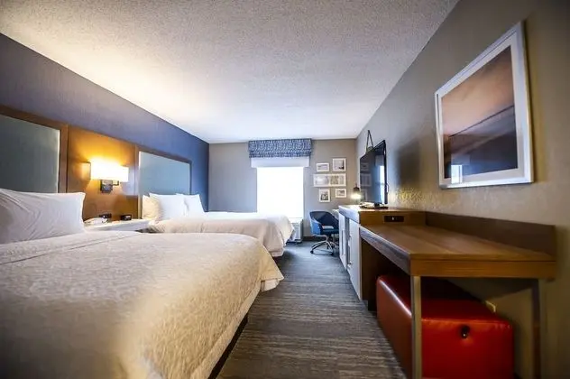 Oda, 2 Büyük (Queen) Boy Yatak, Engellilere Uygun, Sigara İçilmez