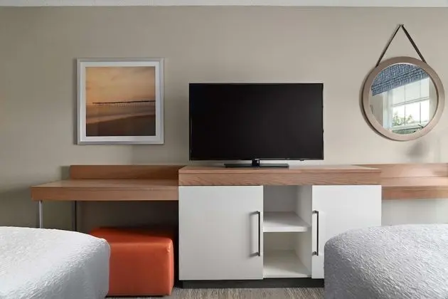 Oda, 2 Büyük (Queen) Boy Yatak, Engellilere Uygun, Sigara İçilmez