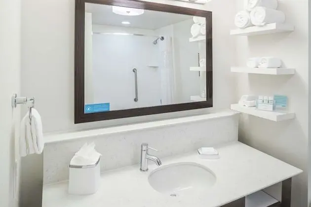 Oda, 1 En Büyük (King) Boy Yatak ve Çekyat, Sigara İçilmez, Buzdolabı