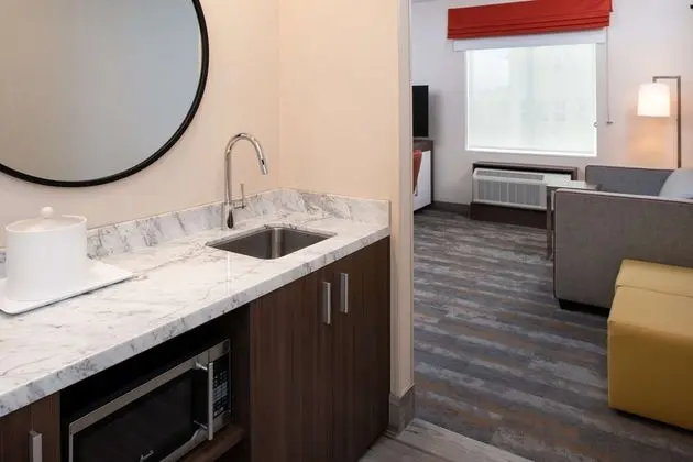 Stüdyo Süit, 1 En Büyük (King) Boy Yatak ve Çekyat (Wet Bar)