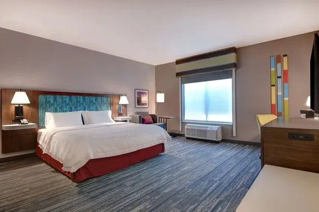 Oda, 1 En Büyük (King) Boy Yatak, Buzdolabı ve Mikrodalga