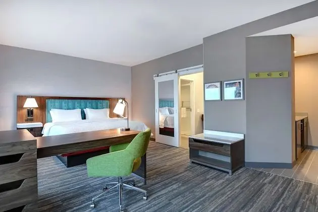 Stüdyo, 1 En Büyük (King) Boy Yatak, Buzdolabı ve Mikrodalga (Wet bar)