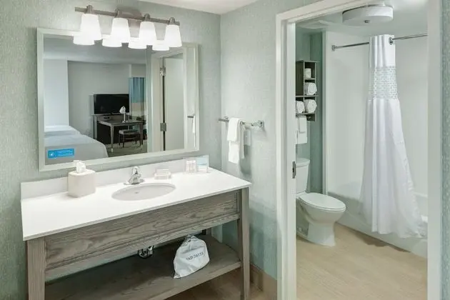 Oda, 2 Büyük (Queen) Boy Yatak, Engellilere Uygun, Okyanus Manzaralı (Bathtub)
