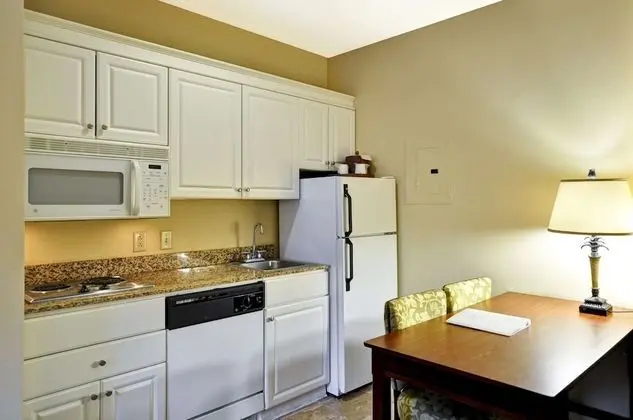 One Bedroom Suite, 2 Queen Beds with Kitchen