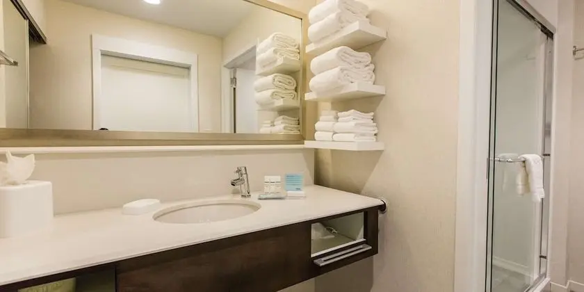 Stüdyo, 1 En Büyük (King) Boy Yatak, Sigara İçilmez, Buzdolabı ve Mikrodalga (Wet Bar)