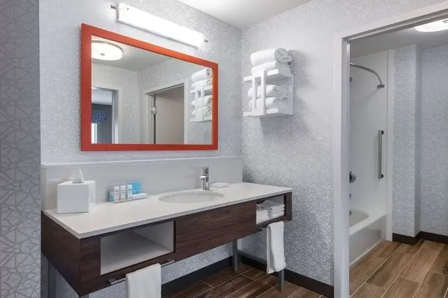 Stüdyo, 1 En Büyük (King) Boy Yatak, Buzdolabı ve Mikrodalga (Wet bar)