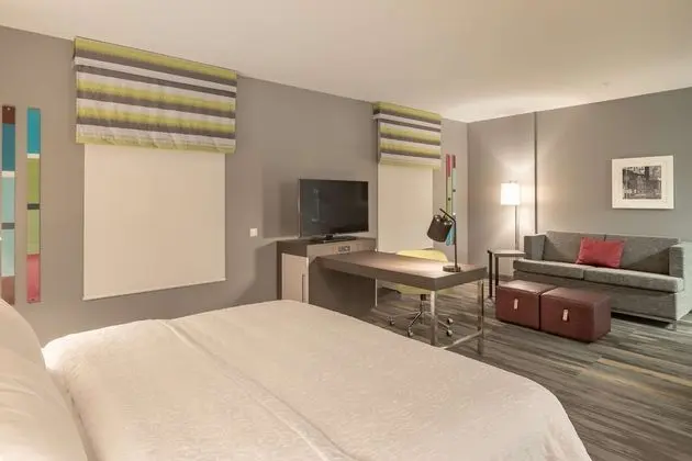 Stüdyo, 1 En Büyük (King) Boy Yatak, Buzdolabı ve Mikrodalga (Wet Bar)