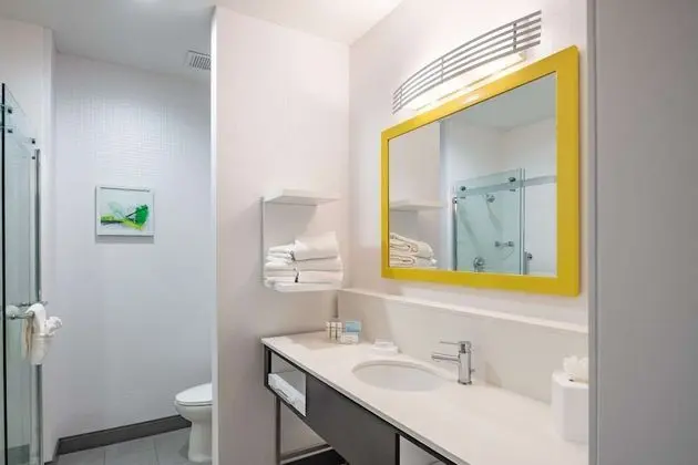 Stüdyo, 1 En Büyük (King) Boy Yatak, Buzdolabı ve Mikrodalga (Wet Bar)