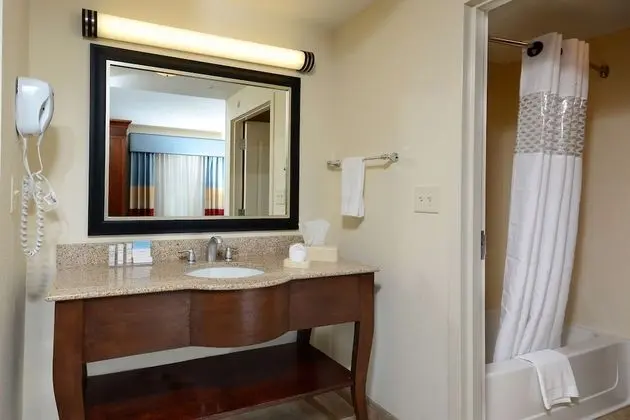 Stüdyo Süit, Birden Çok Yatak, Engellilere Uygun (2 Queen Beds w/Sofa-Bed, Hearing Acc)