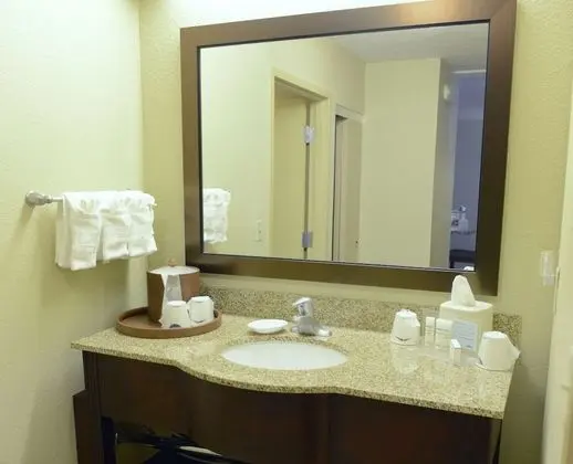 One Bedroom Suite, 1 King Bed, Kitchen