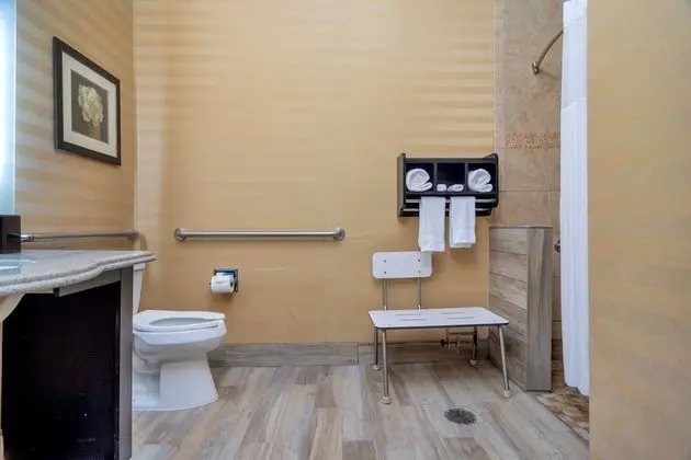 Stüdyo, Engellilere Uygun, Sigara İçilmez