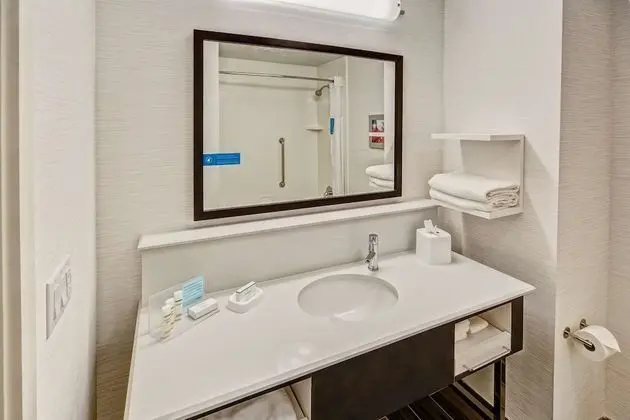 ADA Accessible Room, 2 Queen Beds, Accessible (Hearing)