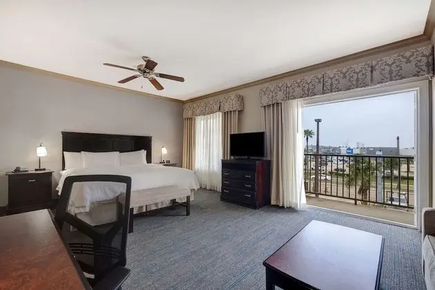 Stüdyo, Bir En Büyük (King) Boy Yataklı ve Bir Çekyatlı (Studio with Balcony, Non-Smoking)