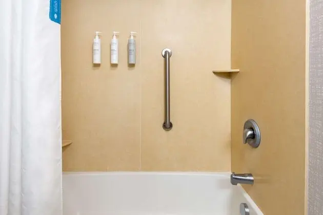 İki Queen-Size Yataklı Oda (Sigara İçilmez)