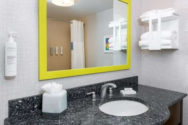 İki Queen-Size Yataklı Oda (Sigara İçilmez)