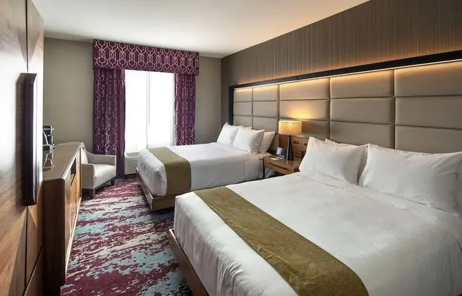 Deluxe Tek Büyük Yataklı Oda, 2 Büyük (Queen) Boy Yatak, Engellilere Uygun, Sigara İçilmez