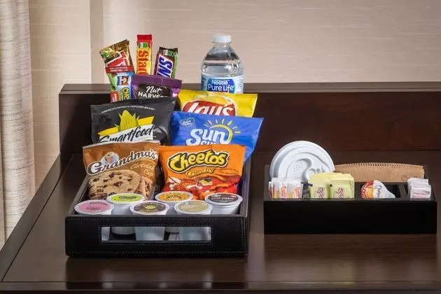 Oda, 1 En Büyük (King) Boy Yatak, Sigara İçilmez (Drinks & Snacks)